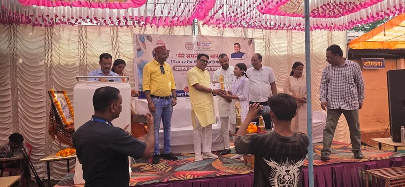 सेवा संकल्प अभियान के तहत ‘मेरे सपनों का भारत’ जिला स्तरीय चित्रकला प्रतियोगिता एवं प्रदर्शनी आयोजित