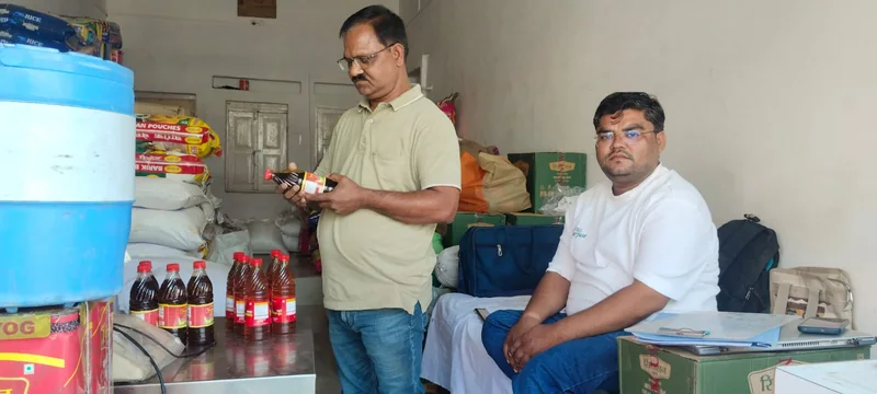 दो फर्माे से लिये सरसो तेल सहित 5 खाद्य पदार्थाे के सैम्पल